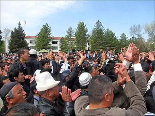 Кыргызстану нужно отдохнуть от всплесков оппозиционных настроений