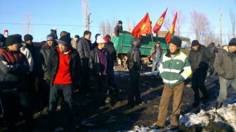 Кыргызстан. В Саруу вновь митингуют