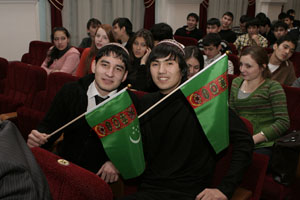 Туркменистан вводит жесткие ограничения на зарубежные дипломы