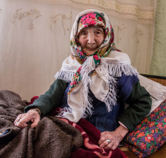 Опиум, варежки и рельсы. Что помнит самая старая жительница планеты, живущая на Иссык-Куле