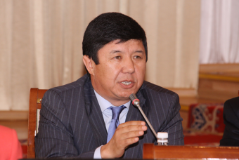 Министр экономики Кыргызстана призвал бизнес вкладывать в лаборатории для вступления в Таможенный союз