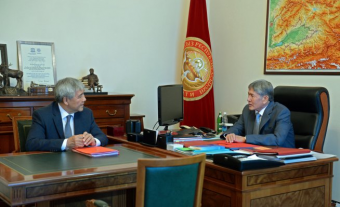 Президент Кыргызстана принял отставку министра внутренних дел Абдулды Суранчиева