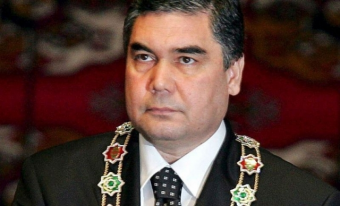 Президент Туркмении уволил гендиректора самого крупного нефтезавода