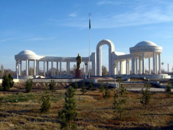 Туркменабад: Как город готовился к встрече президента
