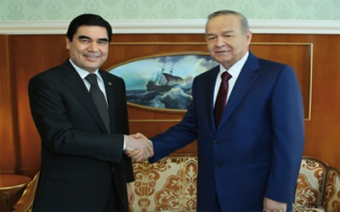 На переговорах в Ашхабаде президенты Узбекистана и Туркменистана обсудили поставки газа и координацию усилий против исламистов из Афганистана, - эксперты
