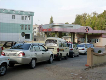 В Ташкенте опять бензиновый кризис. Пропал А-80