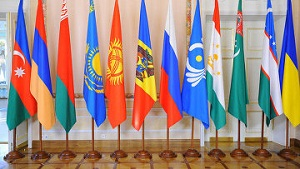 Астана будет стремиться удержать Украину в СНГ - посол Казахстана в Белоруссии