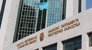 Мажилис одобрил законопроект, позволяющий Казахстану вводить санкции в отношении третьих стран