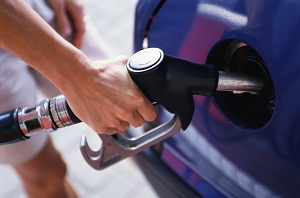 Антимонопольная служба: цены на бензин в Таджикистане будут продолжать падать