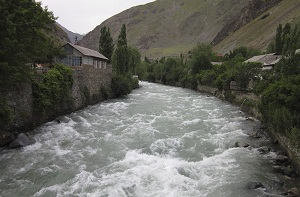 Таджикистан предлагает инвесторам проекты по строительству ГЭС