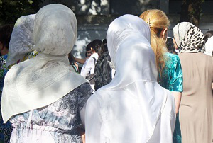 В Узбекистане созданы спецгруппы для задержания женщин в хиджабах