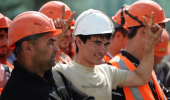 В Таджикистане будут обучать мигрантов профессии, прежде чем отправлять в Россию