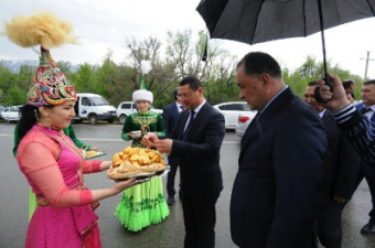 Казахстан и Узбекистан против кризиса регионализма