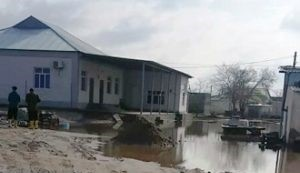 Туркменистан: Проливные дожди подтопили ашхабадские районы (фото)