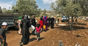 "Своих не бросаем". Кыргызстан намерен вернуть более 150 женщин и детей из Сирии и Ирака