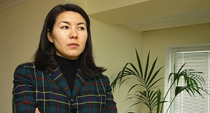 В Бишкек прилетела Бермет Акаева