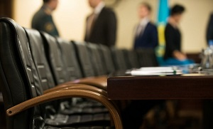 Казахстан. Правительство теряет поддержку и сверху, и снизу — эксперты