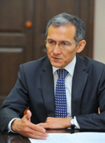 Джоомарт Каипович Оторбаев