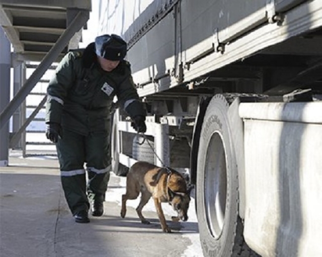 Проверка фуры на казахской границе 