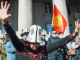 Парламент Киргизии встает на русофобские рельсы