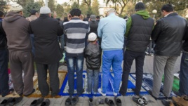 В Казахстане мечети, независимые от ДУМК, закрываются