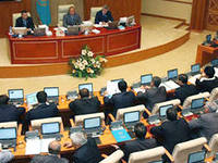 Депутаты Казахстана требуют ввести уголовную ответственность за гомосексуальность