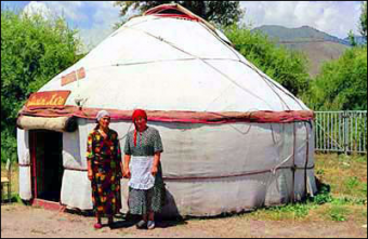 17-летняя москвичка приняла ислам и изучает язык, чтобы уехать в Кыргызстан навсегда