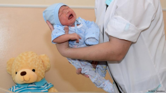 Роды на дому в Таджикистане: дань моде или вынужденный шаг