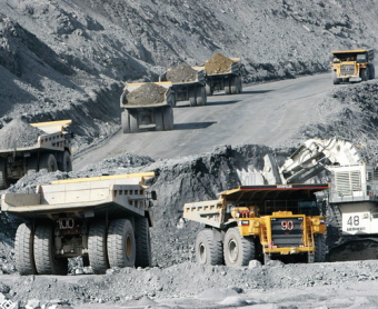 Из-за уголовных дел по Кумтору может начаться политическая свара