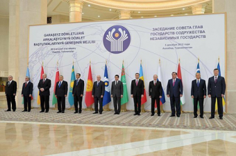 Россия и страны бывшего СССР: Не уходи, и не подходи близко