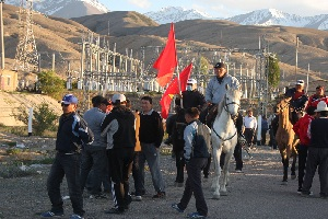 «Спасибо Владимиру Вольфовичу!» - обзор СМИ Кыргызстана за неделю