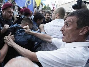 Эксперты: Гражданская война в Украине не исключена