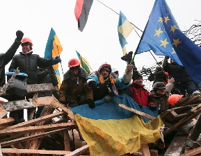 Кыргызский депутат: Происходящее в Киеве уже вышло из-под контроля оппозиции
