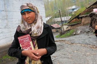 Таджикистан попросил Россию прислать 400 учителей русского языка