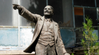 В таджикской столице просят вернуть памятник Ленину