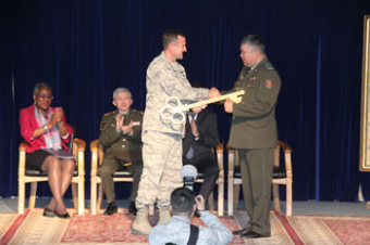 Американская  база покидает  Кыргызстан... Но  тревога остаётся.