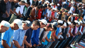 Кыргызстан. Как Орозо айт разделил людей в Сузаке