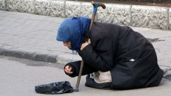 Штрафом либо арестом будут наказывать в Казахстане за попрошайничество