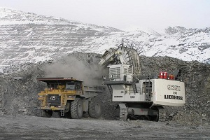 Эксперт: В конфликте с «Кумтором» пора ставить точку