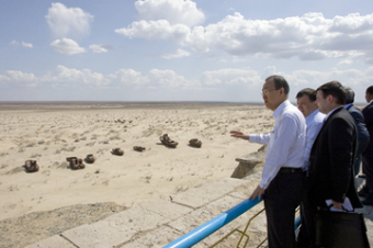 В приграничном с Таджикистаном кыргызском селе Маргун Лейлекского района китайская компания начала поиск нефти и газа