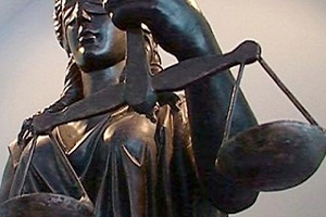 «Обиженные инвесторы, проигранные суды» - обзор СМИ Кыргызстана за неделю