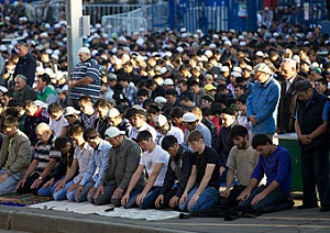 Старые и новые мусульмане Москвы: осторожные отношения