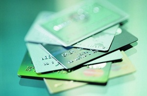 Узбекистан. Используешь банковскую карту – предъяви документ