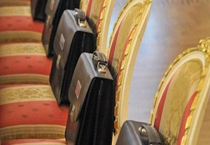 Парламент.kg: от каждого по способности, каждому – по труду