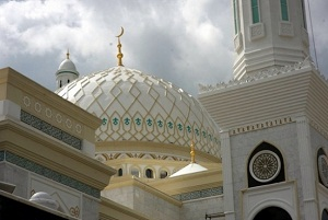 Туркменистан: Во что верить решают власти