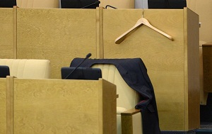 Уйти премьера вынудили слухи о массовом побеге кабмина, считает эксперт