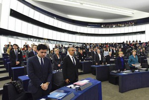 Сколько зарабатывают депутаты в разных странах