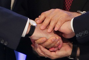 Кыргызстан. Выборы- 2015: полезные враги становятся заклятыми друзьями