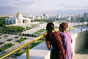 Уроженец Туркменистана: В нашей стране плюсов море, но демократии нет