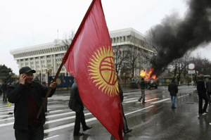 Кыргызское общество устало от политики